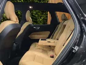 Volvo XC60 (2021) thumbnail 6