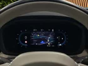 Volvo XC60 (2022) thumbnail 15