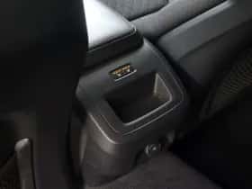 Volvo V60 (2023) thumbnail 16