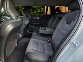 Volvo V60 (2023) thumbnail 6