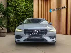 Volvo V60 (2023) thumbnail 8