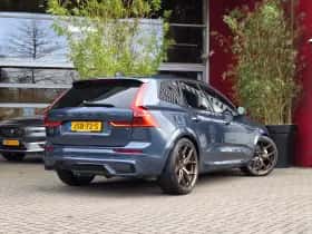 Volvo XC60 (2025) thumbnail 2
