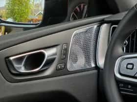 Volvo XC60 (2025) thumbnail 12
