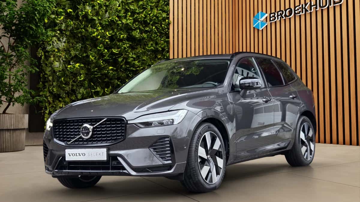 Volvo XC60 (2024) — foto 1