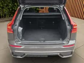 Volvo XC60 (2024) thumbnail 8