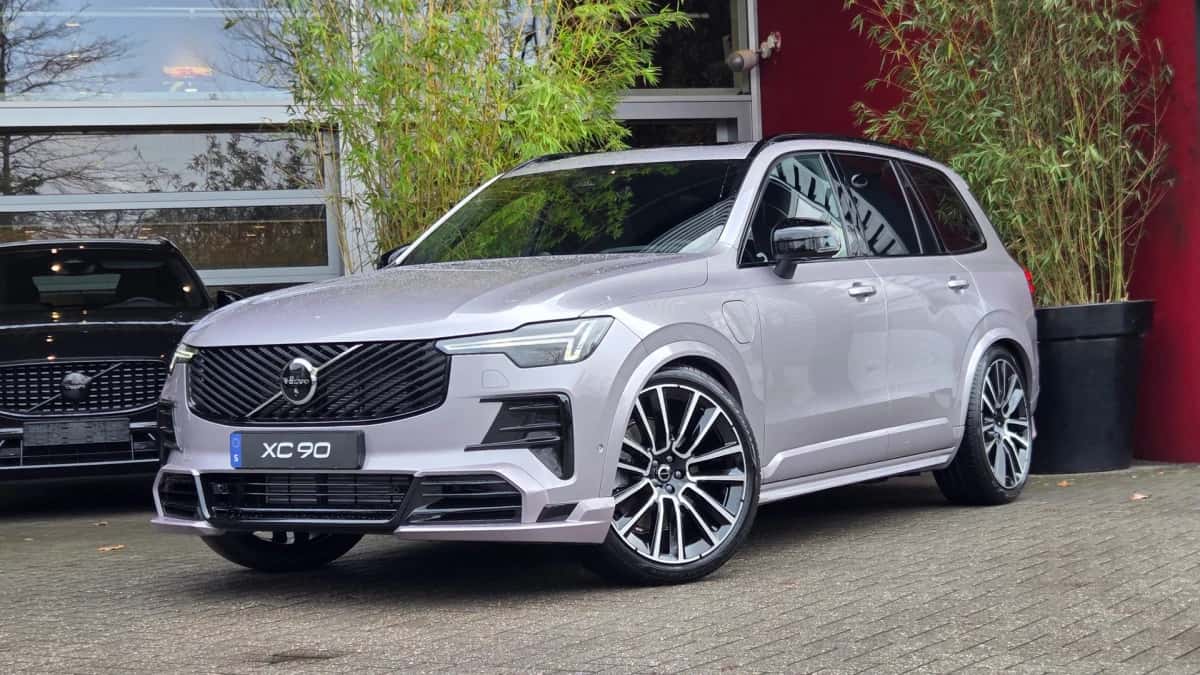 Volvo XC90 (2026) — foto 1
