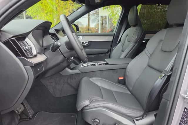 Volvo XC90 (2026) thumbnail 5