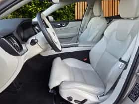 Volvo S60 (2024) thumbnail 5