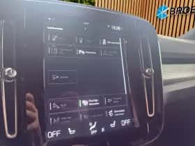 Volvo XC40 (2022) thumbnail 15