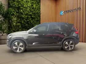 Volvo XC40 (2022) thumbnail 4