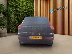Volvo XC40 (2022) thumbnail 9