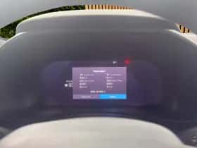 Volvo EX40 (2024) thumbnail 13