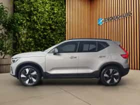 Volvo EX40 (2024) thumbnail 3