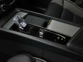 Volvo XC60 (2024) thumbnail 17