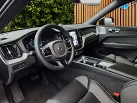 Volvo XC60 (2024) thumbnail 18