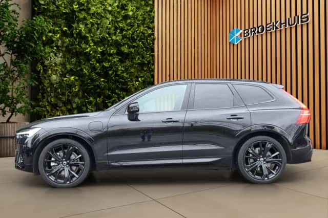 Volvo XC60 (2024) thumbnail 4