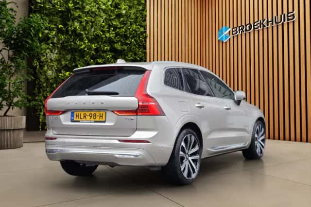 Volvo XC60 (2025) thumbnail 2