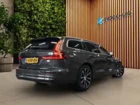 Volvo V60 (2023) thumbnail 2