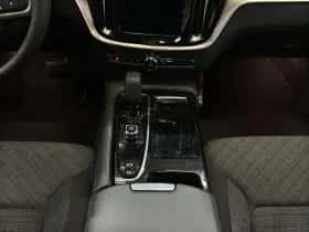 Volvo V60 (2023) thumbnail 21