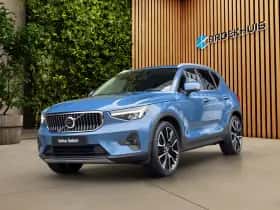 Volvo XC40 (2023)