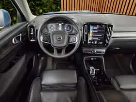 Volvo XC40 (2023) thumbnail 11