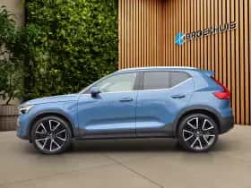 Volvo XC40 (2023) thumbnail 4