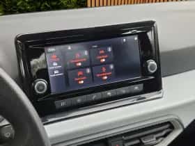 SEAT Arona (2022) thumbnail 15