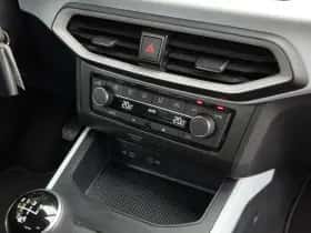 SEAT Arona (2022) thumbnail 17