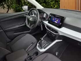 SEAT Arona (2022) thumbnail 3