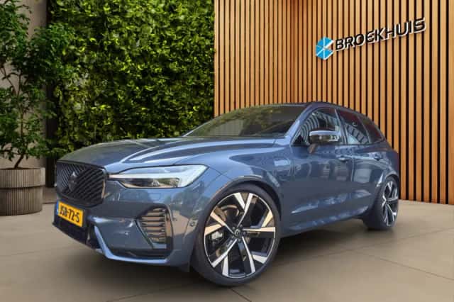 Volvo XC60 (2025) thumbnail 1