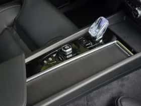 Volvo XC60 (2025) thumbnail 18