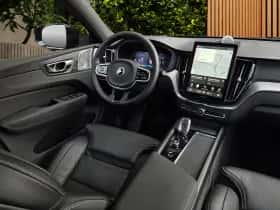 Volvo XC60 (2025) thumbnail 3
