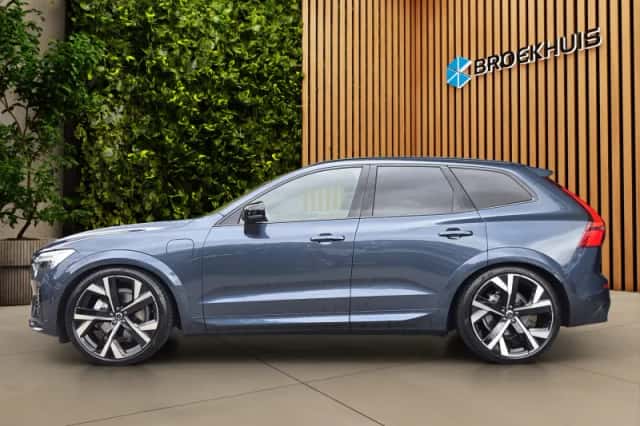 Volvo XC60 (2025) thumbnail 4