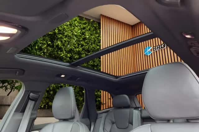 Volvo XC60 (2025) thumbnail 6