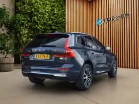 Volvo XC60 (2022) thumbnail 2