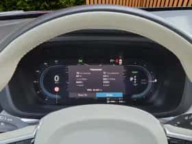 Volvo XC60 (2022) thumbnail 13