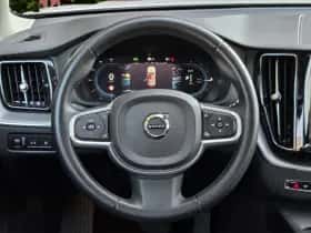 Volvo XC60 (2022) thumbnail 12