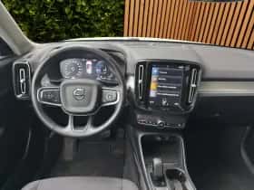 Volvo XC40 (2022) thumbnail 11