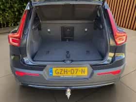 Volvo EX40 (2025) thumbnail 8
