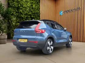 Volvo EX40 (2025) thumbnail 2