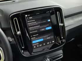 Volvo EX40 (2025) thumbnail 15