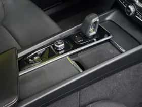 Volvo XC60 (2022) thumbnail 17