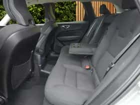 Volvo XC60 (2022) thumbnail 7