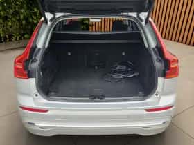 Volvo XC60 (2022) thumbnail 8