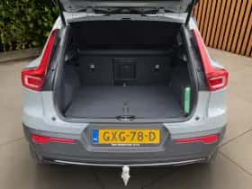 Volvo EX40 (2024) thumbnail 8