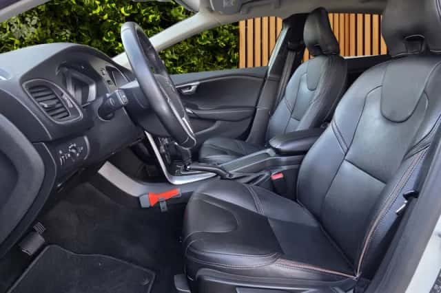 Volvo V40 (2019) thumbnail 5