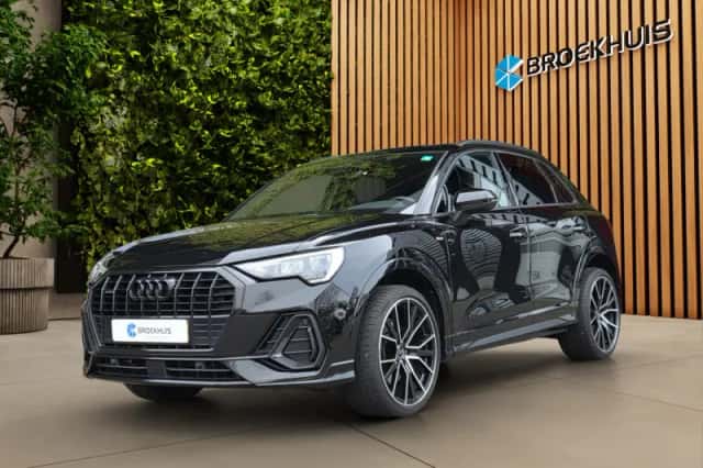 Audi Q3 (2019) thumbnail 1