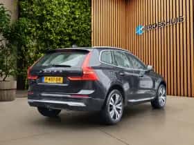 Volvo XC60 (2022) thumbnail 2
