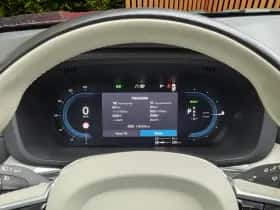 Volvo XC60 (2022) thumbnail 13