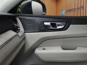 Volvo XC60 (2022) thumbnail 15